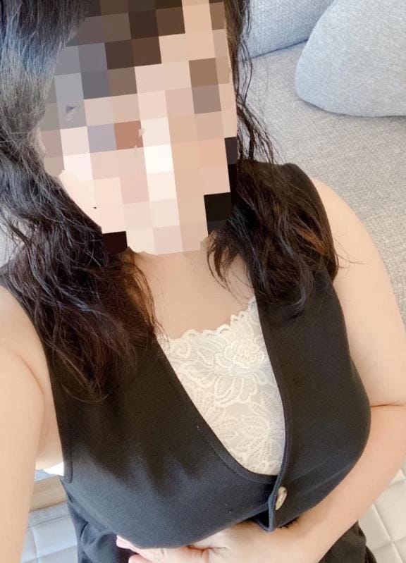 ゆかり★スタイル抜群美熟女「週末✨華金✨」03/13(金) 18:34 | ゆかり★スタイル抜群美熟女の写メ