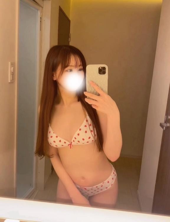 「いちごさん」03/13(金) 19:18 | りあな★国宝級F乳！ロリ巨乳★の写メ日記