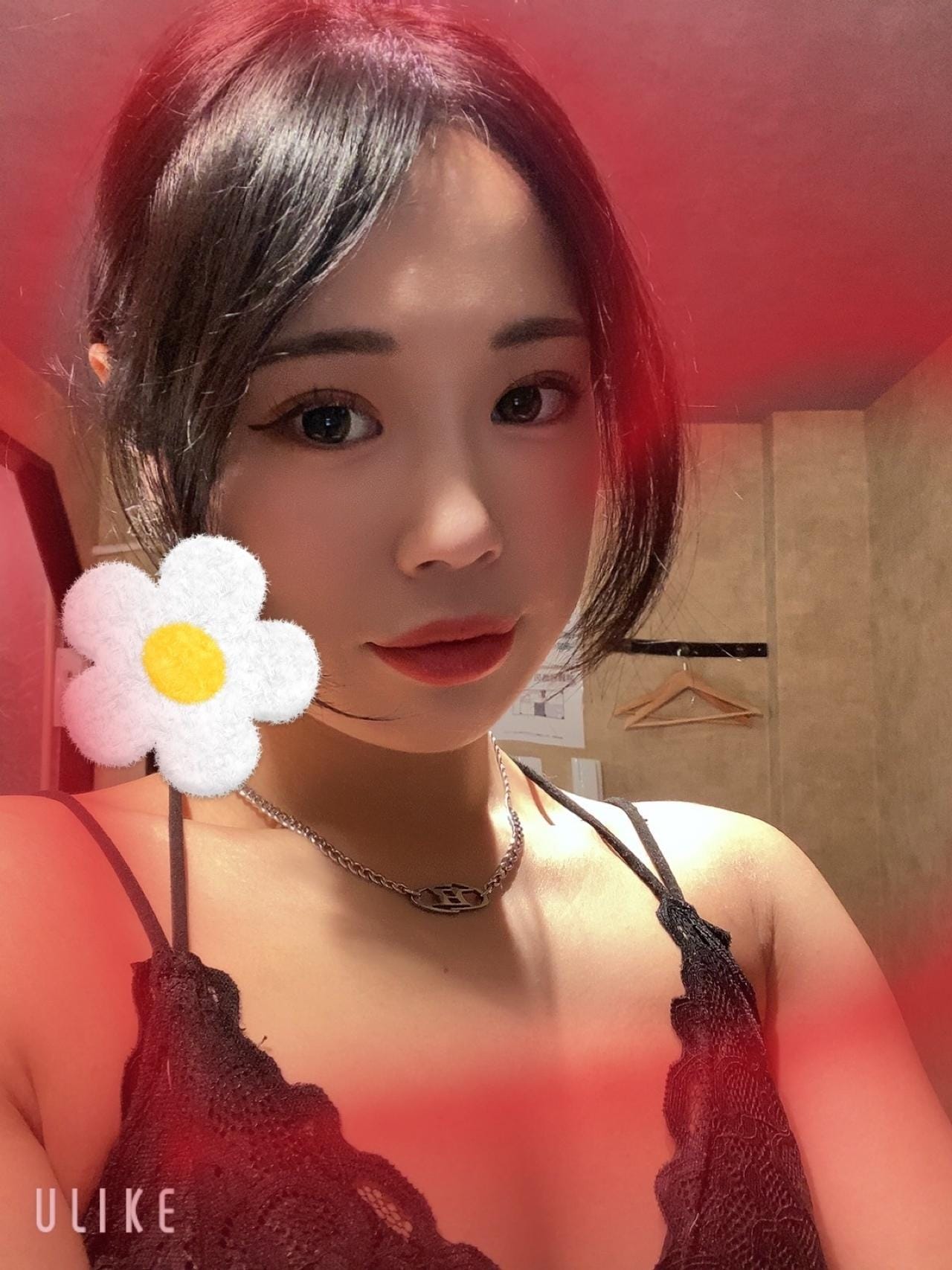 「いいこと聞けた♡」03/14(土) 23:32 | きゃりーの写メ