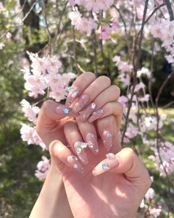 「とある公園で」03/15(日) 18:18 | 白咲まゆの写メ