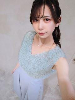 小鳥遊ゆき「1日雨だったね☔」04/02(木) 00:08 | 小鳥遊ゆきの写メ