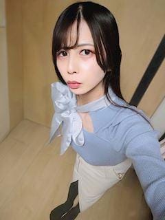 小鳥遊ゆき「待ってるよ〜ʕ⁠っ⁠•⁠ᴥ⁠•⁠ʔ⁠っ」04/07(火) 19:58 | 小鳥遊ゆきの写メ
