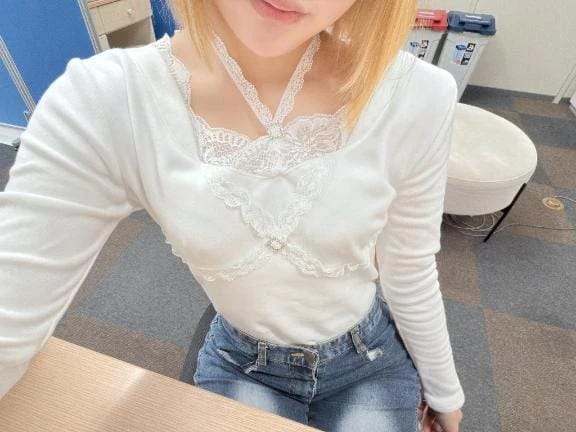 かや【美尻娘はオモチャ好き】「待ってるね︎︎︎」04/13(月) 12:38 | かや【美尻娘はオモチャ好き】の写メ