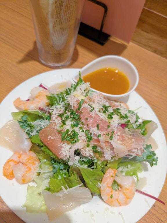 「こんにちは」04/14(火) 14:02 | 菊川の写メ