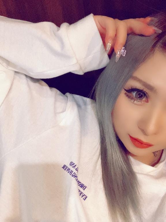 「１６日出勤」04/14(火) 14:40 | かなの写メ