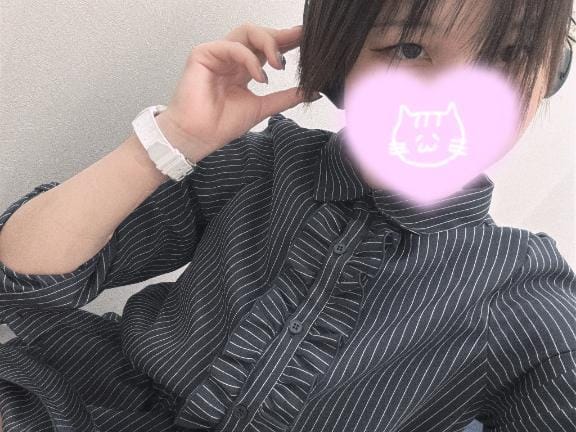 「右肩の蝶」04/16(木) 01:27 | まことの写メ