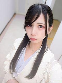 小鳥遊ゆき「こんばんは」04/17(金) 02:31 | 小鳥遊ゆきの写メ