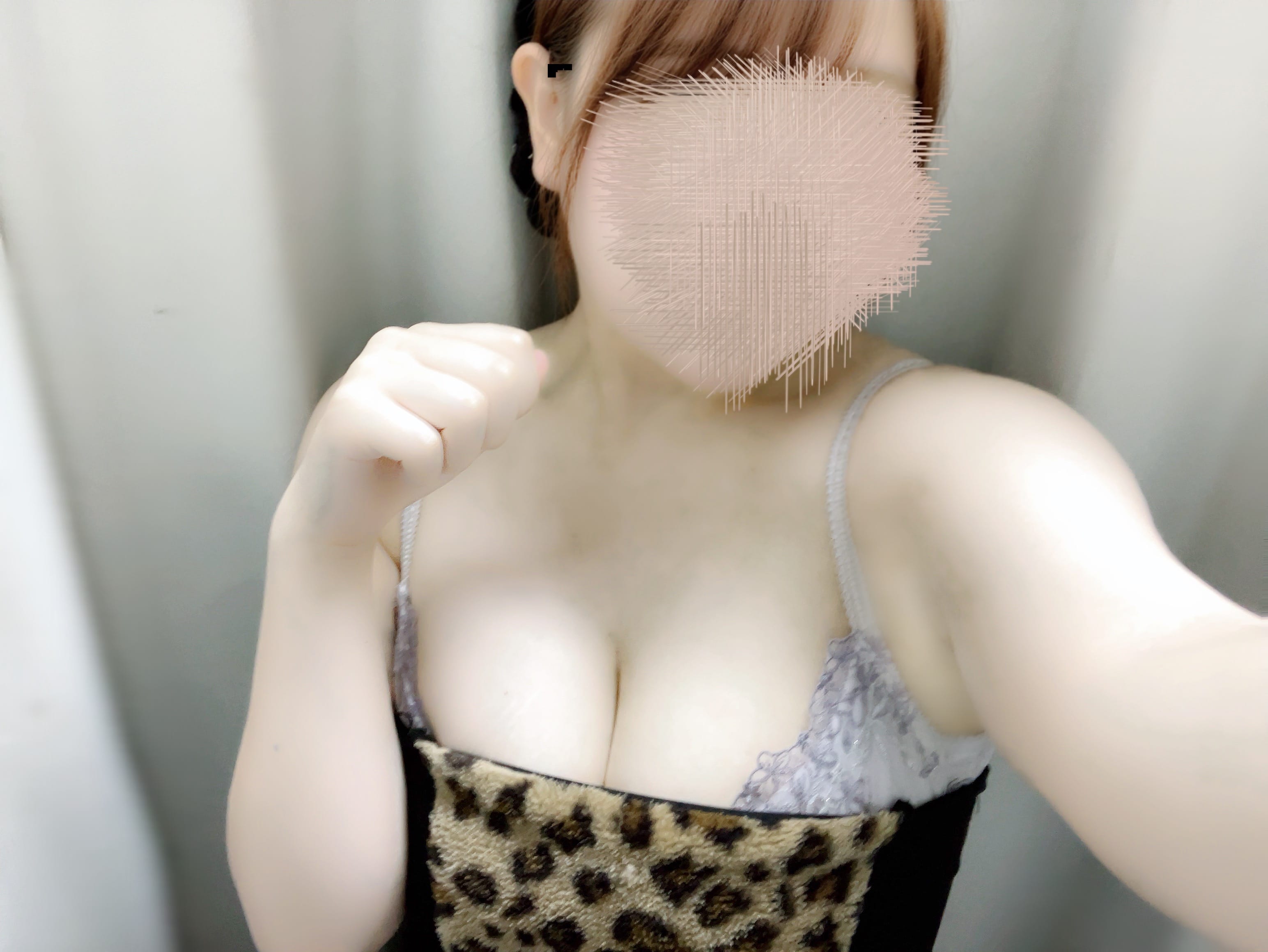 No.30 若槻「いるよ〜」04/19(日) 19:47 | No.30 若槻の写メ