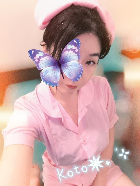 「月曜日」04/19(日) 22:03 | ことの写メ