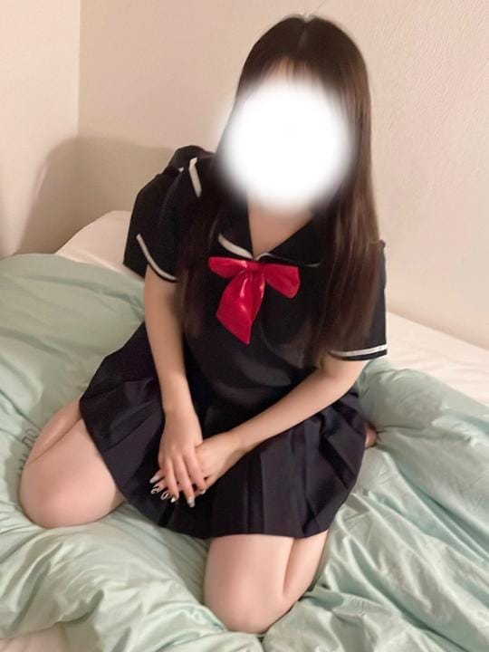 みぃやン「待機中です」04/21(火) 21:57 | みぃやンの写メ