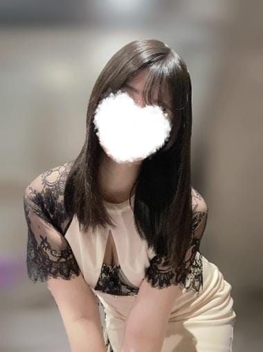 あづさ「なにされたい(⃔ ꒪꒳꒪̟ )⃕↝？」04/23(木) 07:52 | あづさの写メ