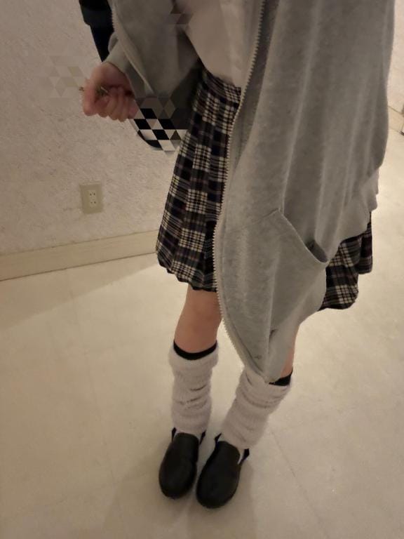 「初ルーズソックス」04/24(金) 20:58 | はるひの写メ