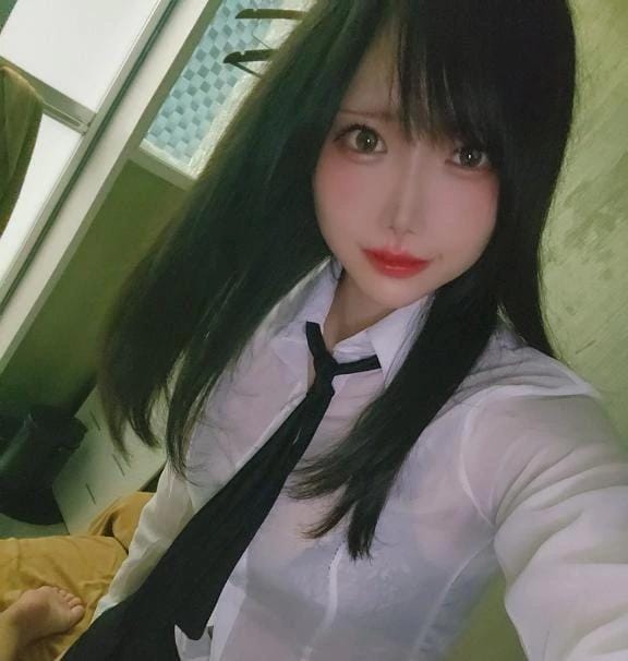 ゆあ☆黒髪の正統派美女