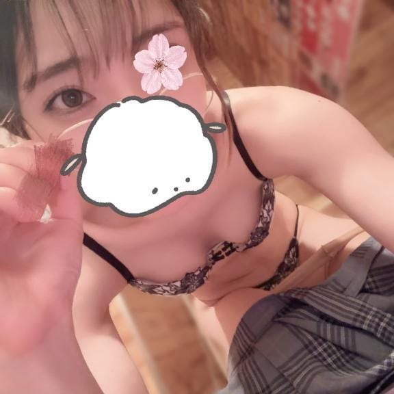 夢咲めろ