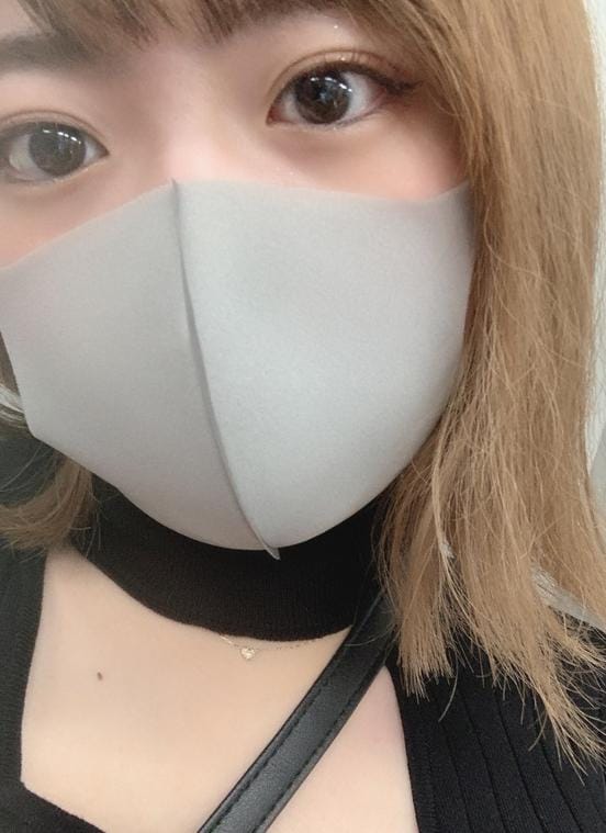 ゆりな