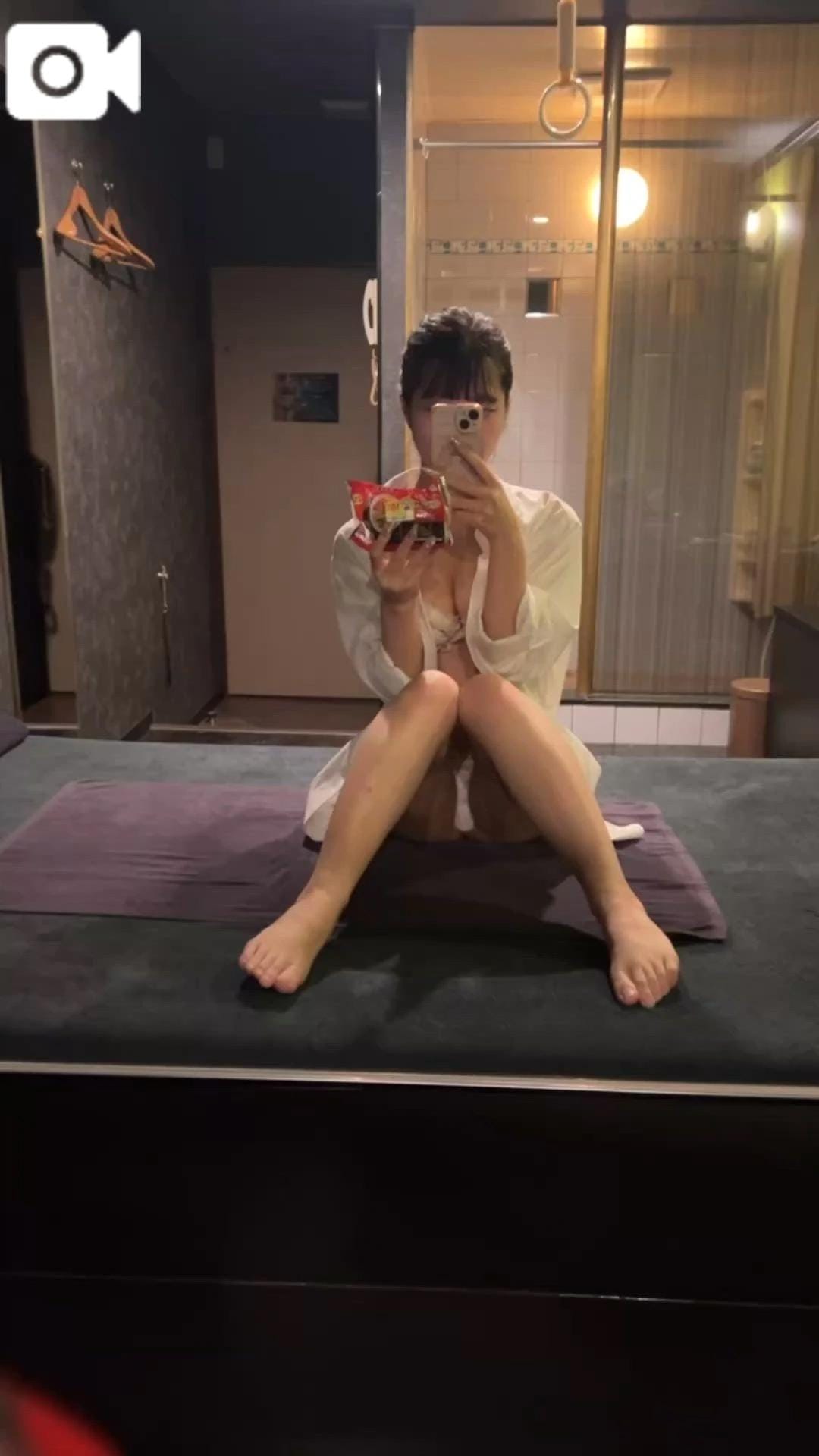らら 綺麗系美女降臨!