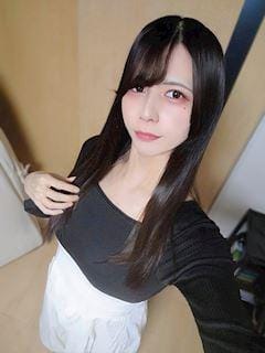 小鳥遊ゆき「出勤してるお(ฅ•ㅅ•)」04/26(日) 18:23 | 小鳥遊ゆきの写メ