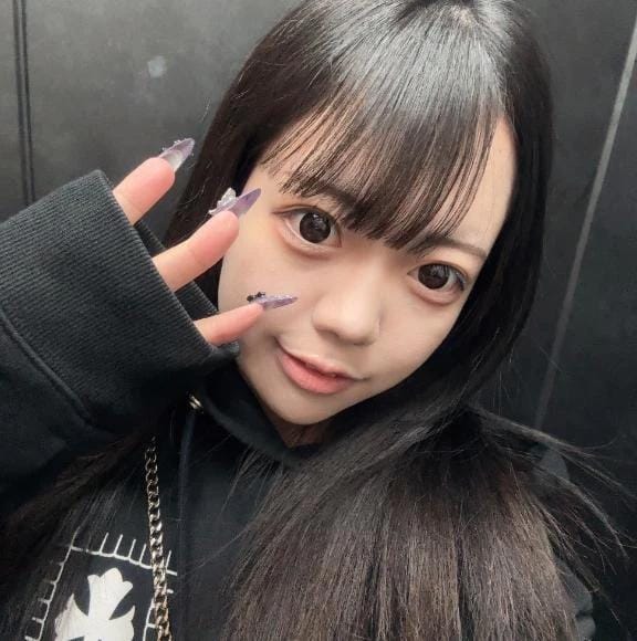 ななみ