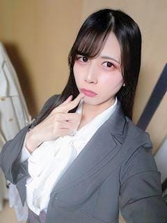 小鳥遊ゆき「待ってるよ？？」04/28(火) 19:04 | 小鳥遊ゆきの写メ