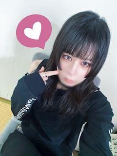 はるか「髪切ったー」05/08(金) 15:15 | はるかの写メ