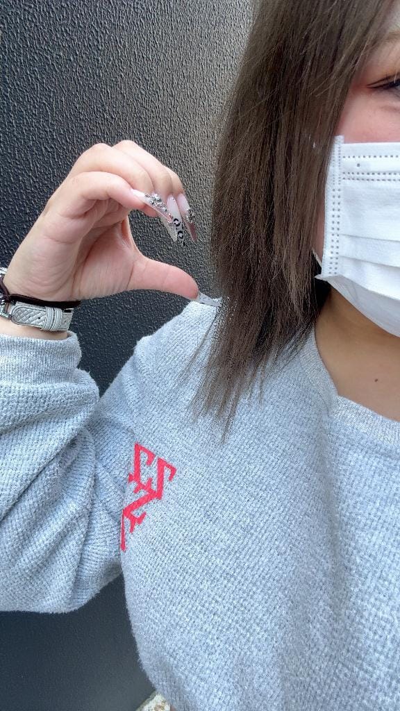 「今日も出勤です！」05/10(日) 13:09 | 桜木 るるの写メ