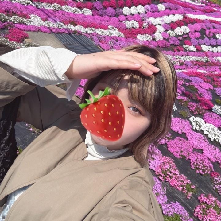 とあ「恥ずかしいけどえちえちな写真と少しだけお顔載せちゃう(,,> 
