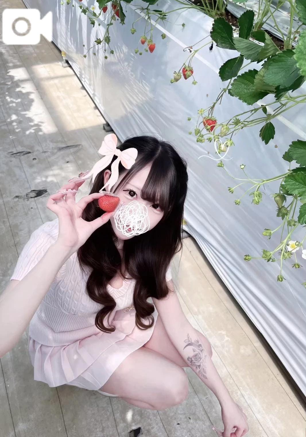 青空りぼん「ピンクの日」05/10(日) 22:12 | 青空りぼんの写メ