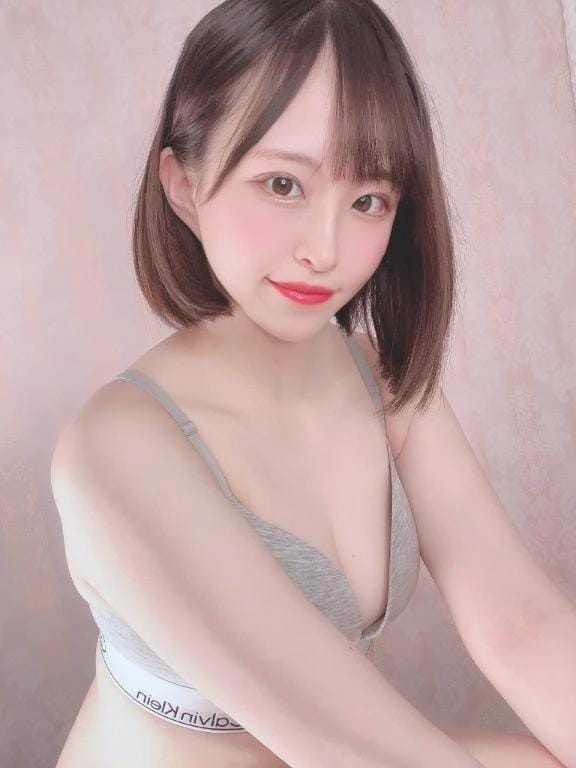 東条もな「どんな気分？」05/11(月) 08:01 | 東条もなの写メ