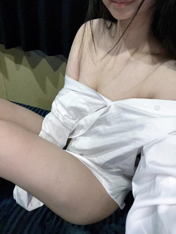 「」05/11(月) 23:01 | ふわりの写メ