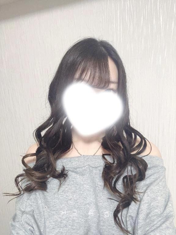 「お昼から☀️」05/12(火) 12:39 | ゆりあの写メ