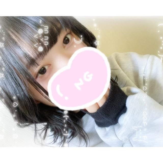 ( ´⤙`⸝⸝ )