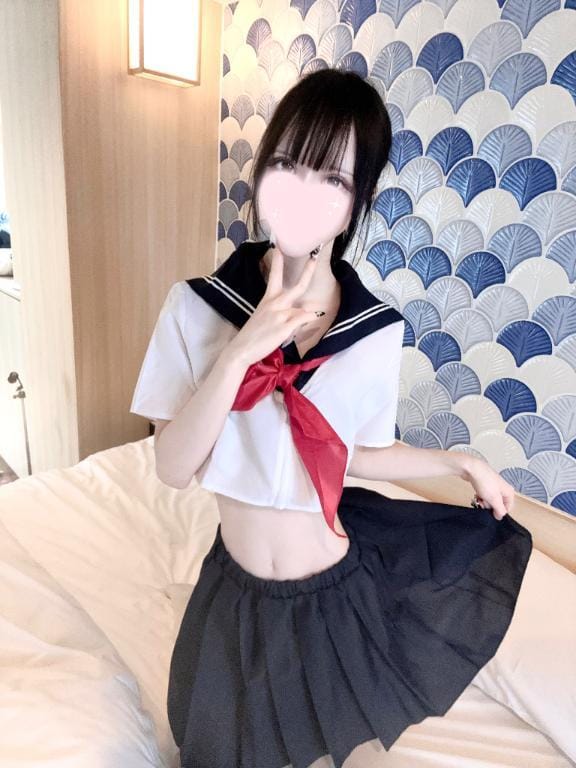 「出勤予告໒꒱」05/15(金) 17:02 | にいなの写メ