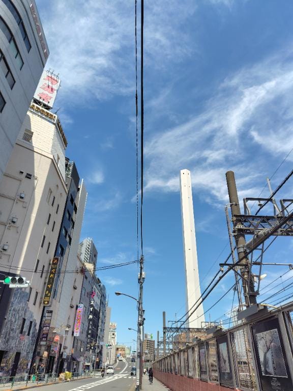 かえで「昨日の巨塔さん」05/17(日) 08:36 | かえでの写メ