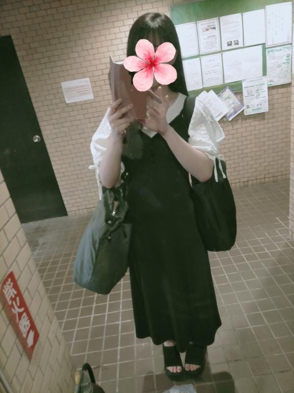 「5/19㈫出勤♡」05/17(日) 20:31 | みらいの写メ日記