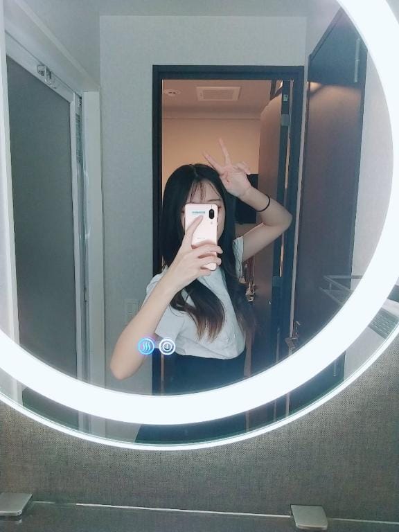「おはよ〜」06/02(火) 08:41 | しおりの写メ