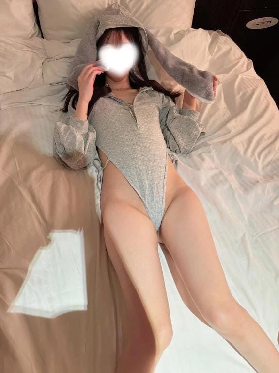 「23時45分」06/08(月) 22:27 | れのの写メ