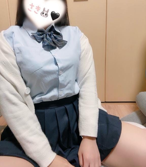 さき「登校しました〜」06/10(水) 20:31 | さきの写メ