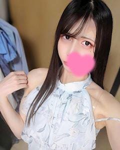 小鳥遊ゆき「前髪切った」06/11(木) 22:23 | 小鳥遊ゆきの写メ