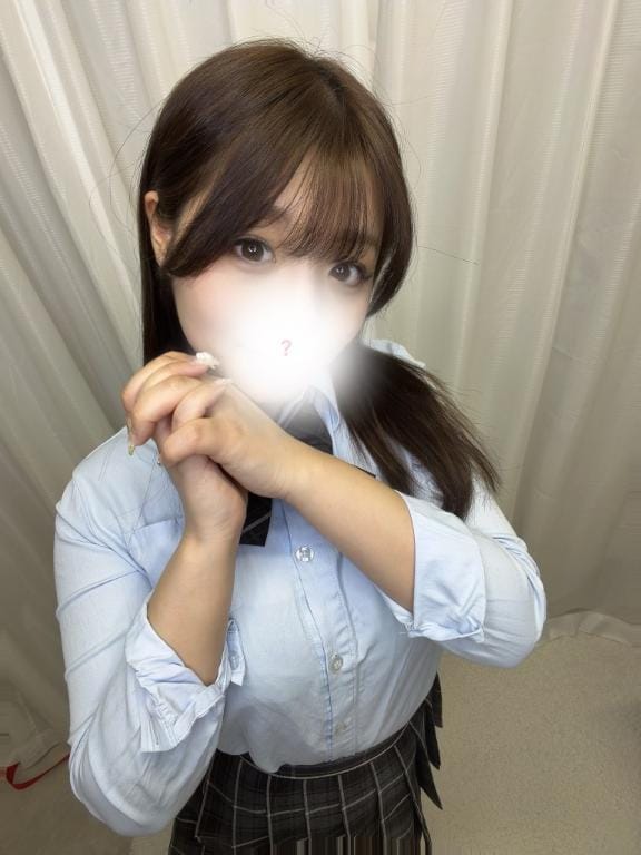 「待ってるね❓」06/12(金) 22:54 | ひなの写メ
