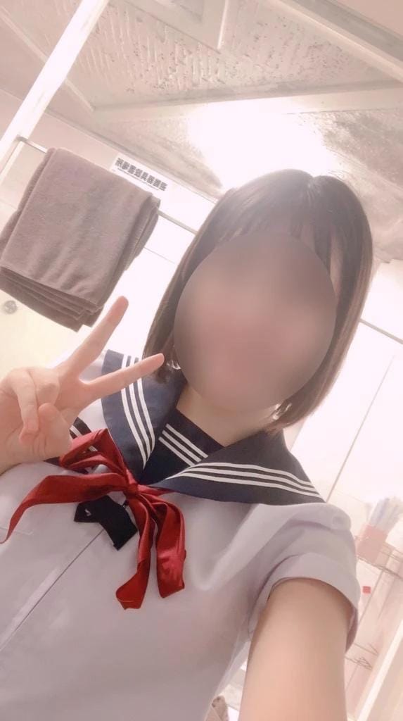 「黒いポロシャツのお兄さん」06/12(金) 22:55 | 椎名めいかの写メ