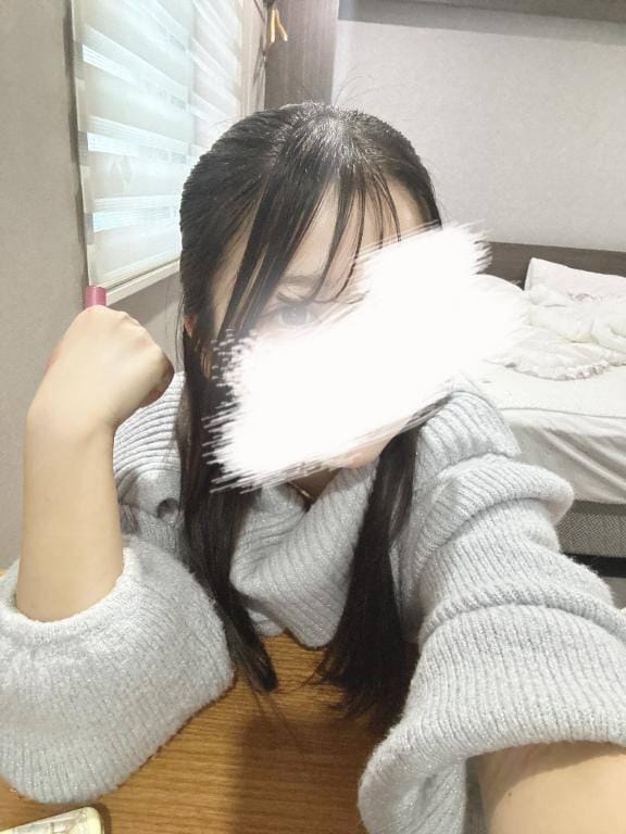 はじめまして、ナギです