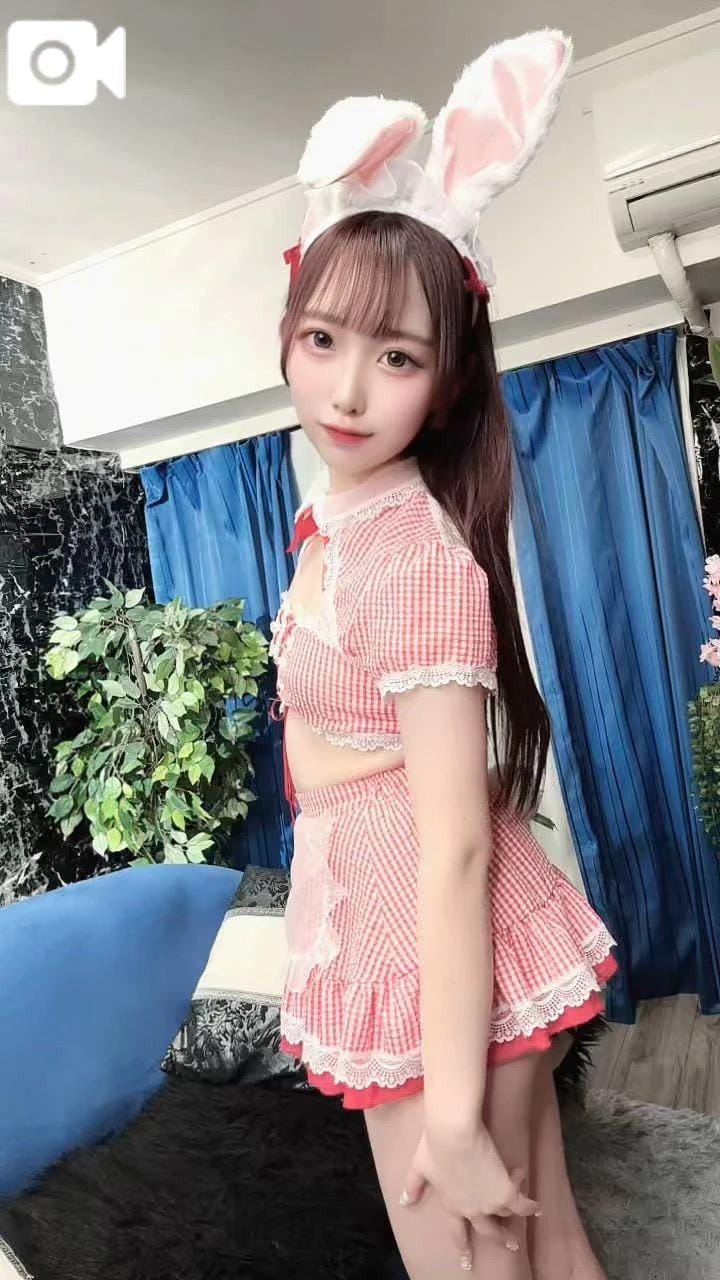 「うさぎメイドさん✨」06/14(日) 20:18 | 泉ティナの写メ