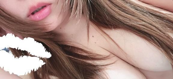 「出勤してます♡♡」06/14(日) 20:21 | いぶきの写メ