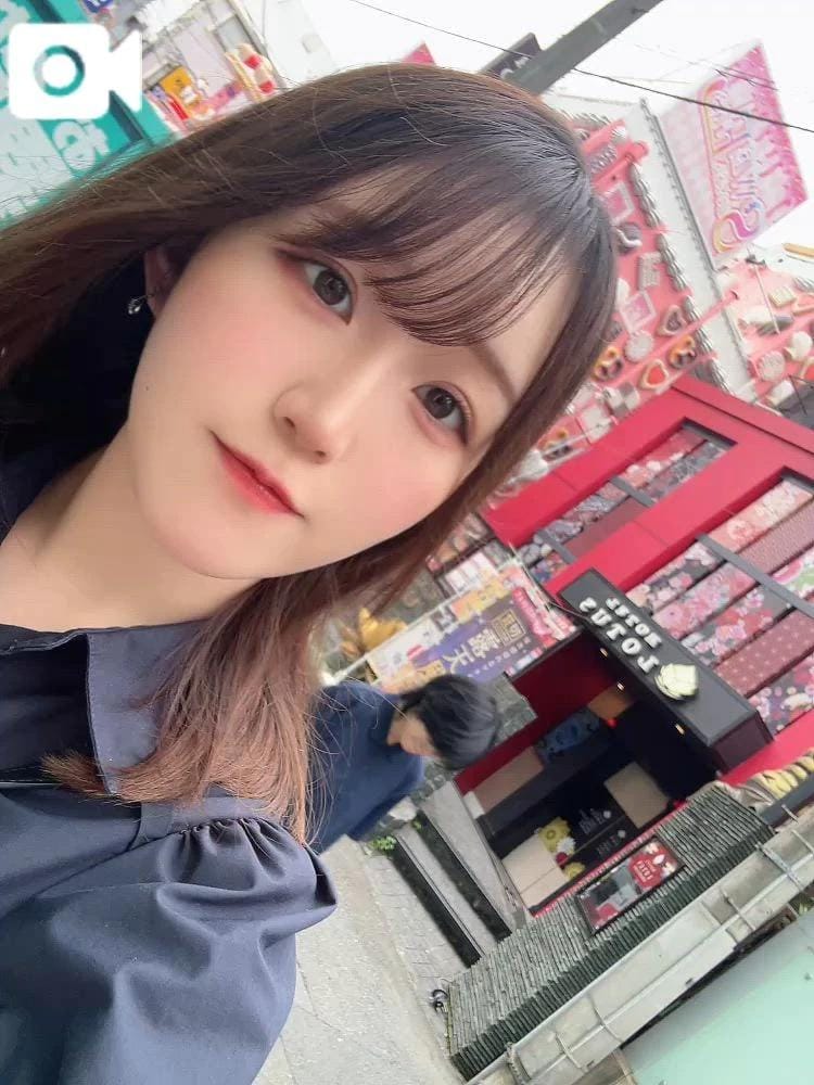 さゆり「なかなかな光景を横目に」07/12(日) 15:47 | さゆりの写メ