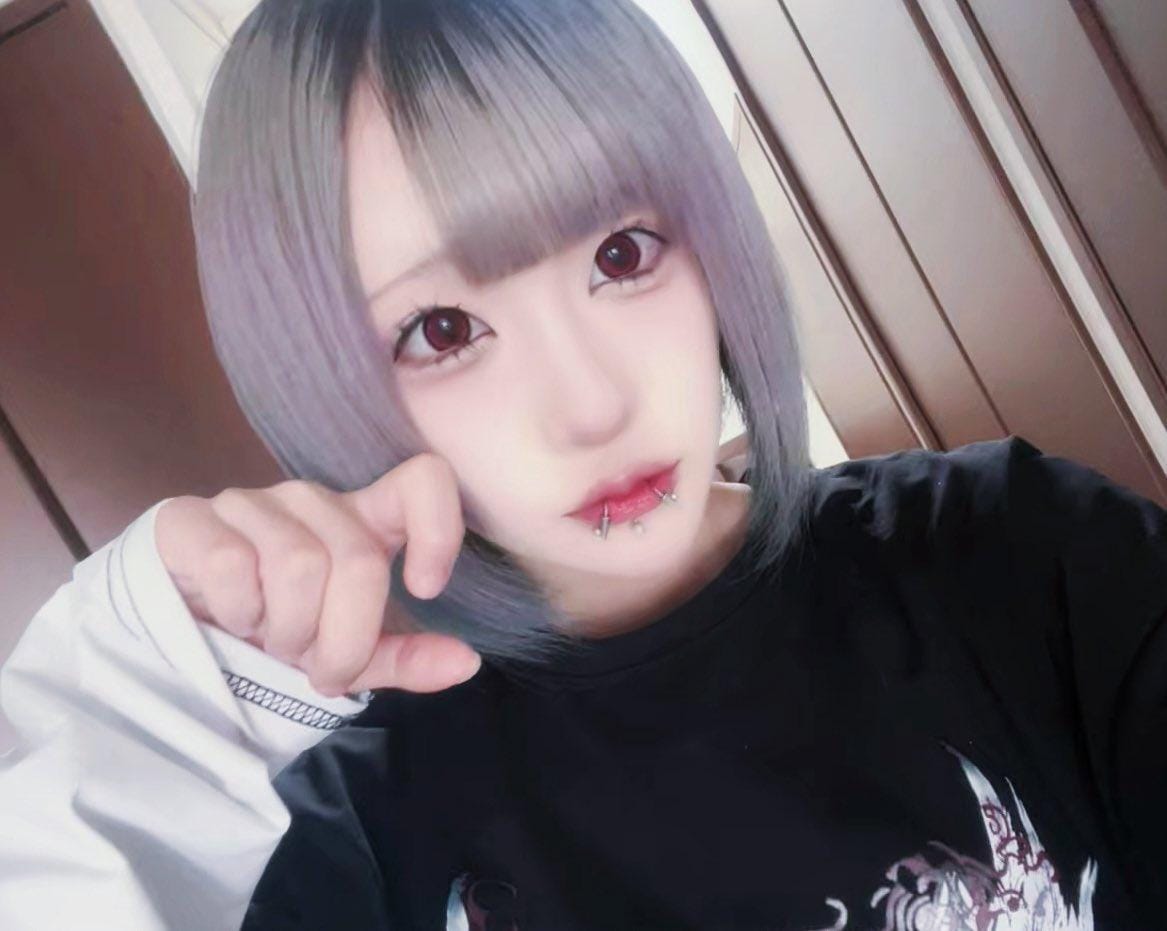 思い出すたび、息があらくなっちゃうの・・・