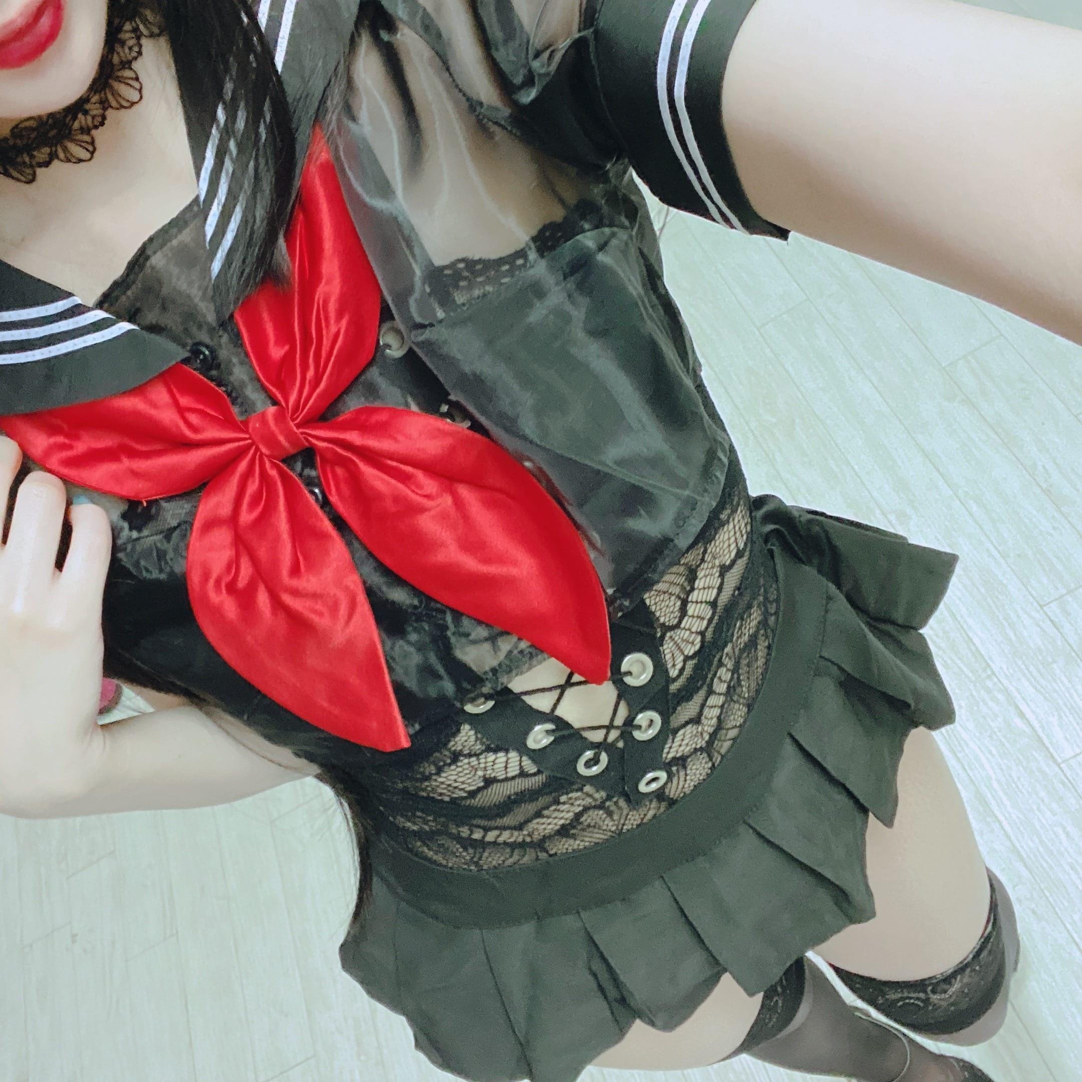 世間は連休らしい