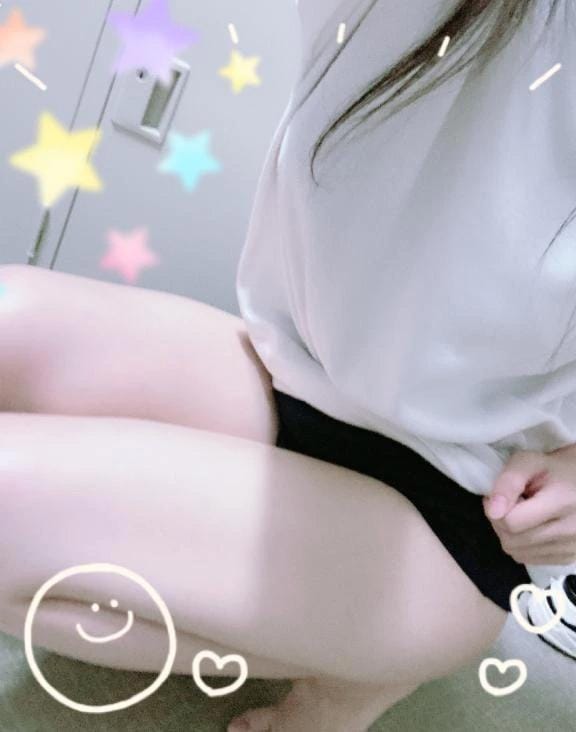 「明日出勤です♡」08/04(火) 22:09 | すずの写メ