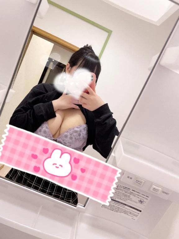 「ぜんぶ♡♡」08/12(水) 22:26 | あずさ【SSS級清楚系ロリ巨乳】の写メ
