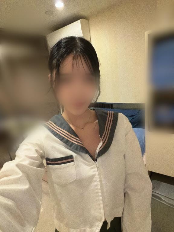 「退勤です」08/14(金) 23:10 | 美月まこ★抜群スタイルな美人OLの写メ