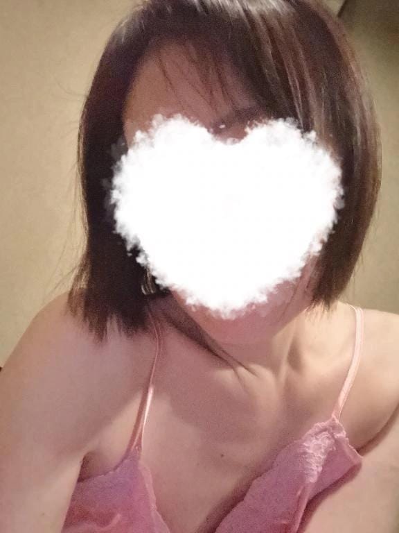「髪切ったょ✨」08/15(土) 09:32 | やよいの写メ